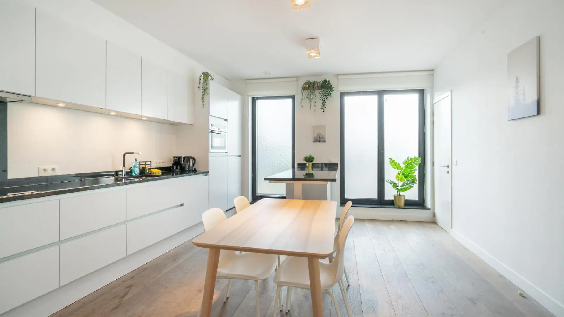Apartment Light House. Heart Of אנטוורפן 0*,  בלגיה